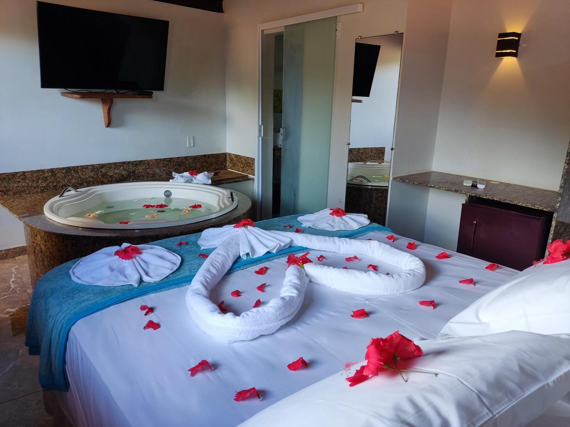 Studio with Spa Bath,1598939172:JPEG